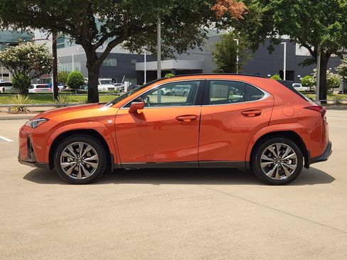 Certified 2023 Lexus UX 250h F Sport FWD image 4