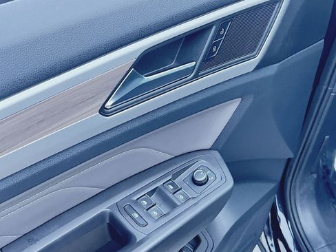 Used 2022 Volkswagen Atlas SEL image 15