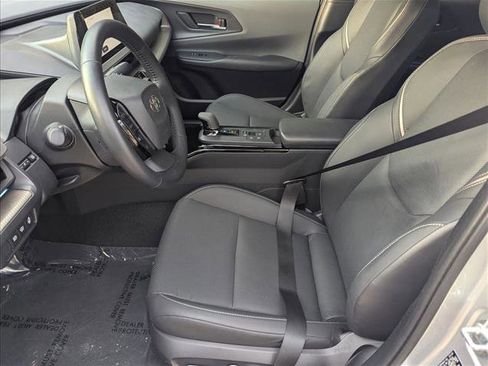Used 2024 Toyota Prius XLE FWD image 14