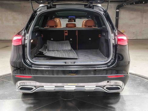 Used 2024 Mercedes-Benz GLC 300 image 29