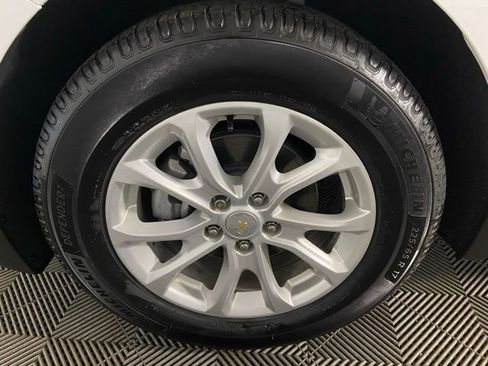 Used 2019 Chevrolet Equinox LT FWD image 22