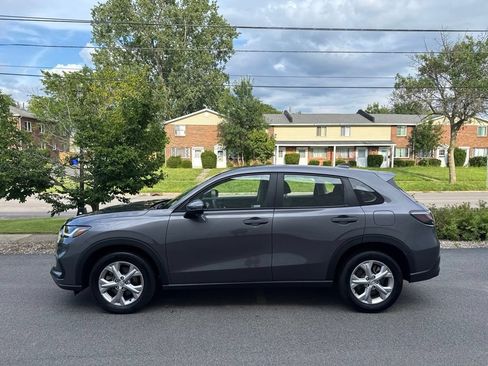 Certified 2024 Honda HR-V LX image 8