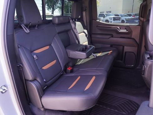 Certified 2025 GMC Sierra 1500 AT4 w/ AT4 Premium Package image 10