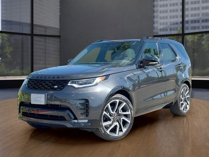 New 2025 Land Rover Discovery Dynamic SE