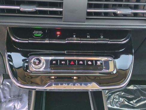 Certified 2024 Lincoln Corsair AWD w/ Equipment Group 101A image 23