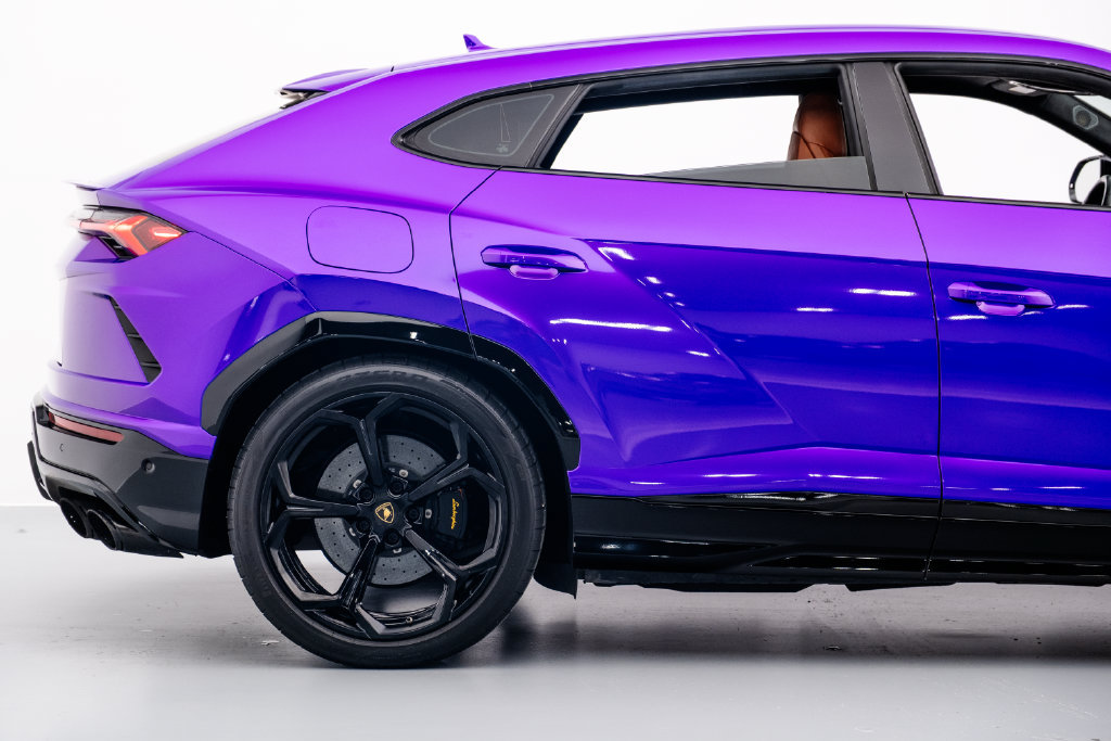 Used 2020 Lamborghini Urus AWD/4WD image 17