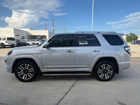 Used 2023 Toyota 4Runner Limited AWD/4WD image 5