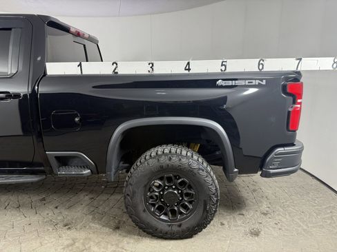 Used 2025 Chevrolet Silverado 2500 ZR2 w/ ZR2 Bison Edition image 5