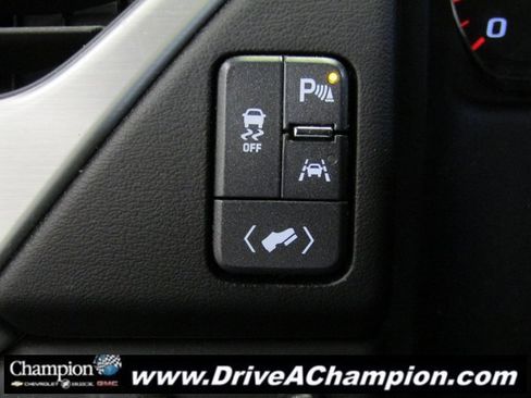 Used 2016 GMC Yukon SLE w/ HD Trailering Package image 25