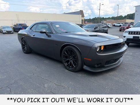 Used 2018 Dodge Challenger R/T w/ Driver Convenience Group RWD image 1