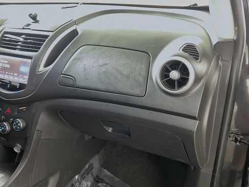 Used 2016 Chevrolet Trax LS image 34