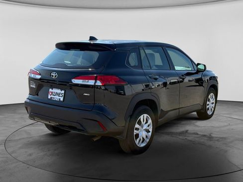 Used 2023 Toyota Corolla Cross L AWD/4WD image 9