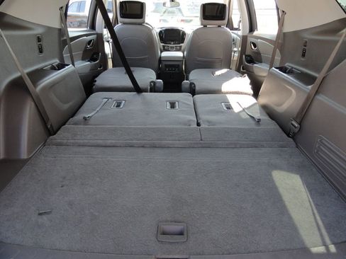 Used 2019 Chevrolet Traverse LT image 18