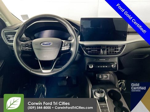 Certified 2025 Ford Escape Platinum AWD/4WD image 26