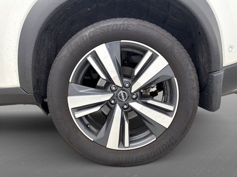 Used 2023 Nissan Rogue SL w/ SL Premium Package AWD/4WD image 13