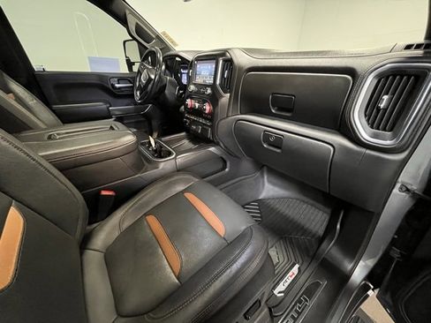 Used 2020 GMC Sierra 1500 AT4 w/ AT4 Premium Package image 10