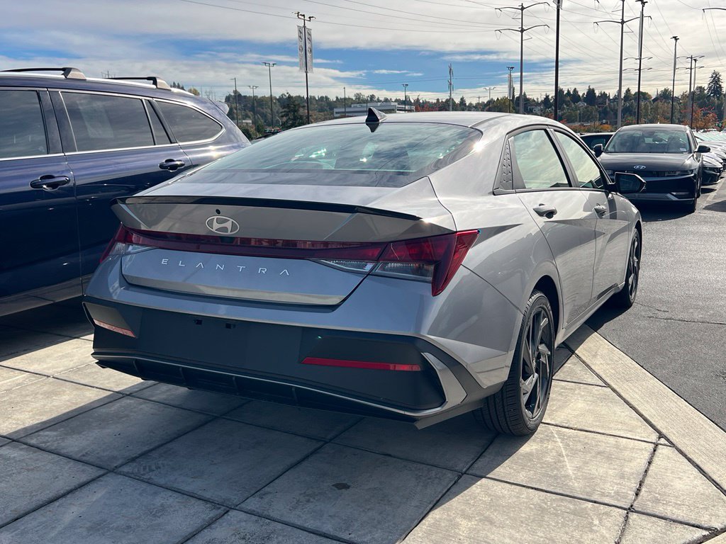 Certified 2026 Hyundai Elantra Sport FWD image 7