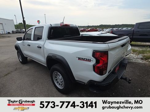 Used 2024 Chevrolet Colorado Trail Boss w/ Advanced Trailering Package AWD/4WD image 4