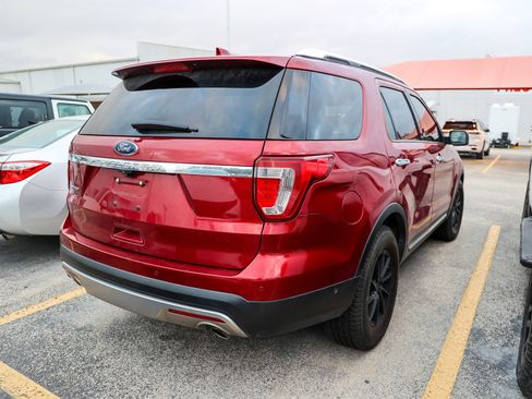 Used 2017 Ford Explorer Limited w/ Equipment Group 301A image 8