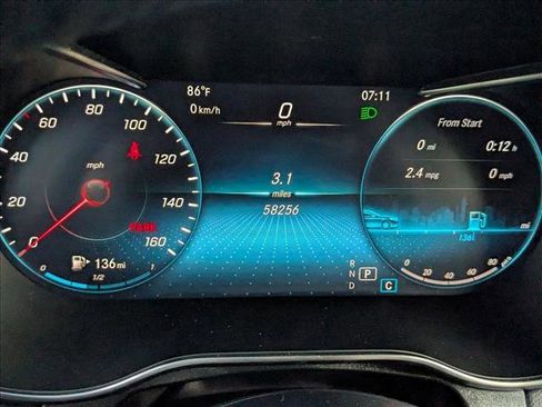 Used 2022 Mercedes-Benz GLC 300 4MATIC image 11