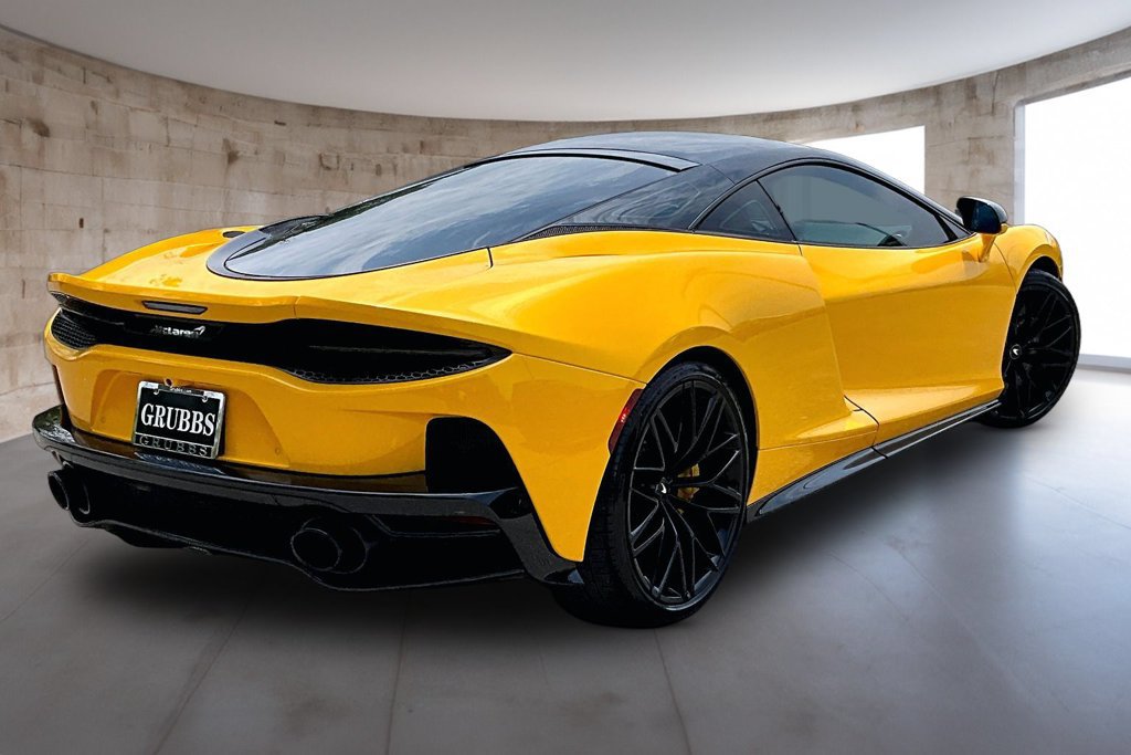 Used 2023 McLaren GT RWD image 2