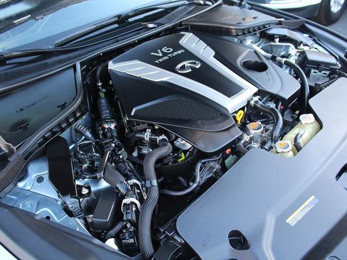 Used 2018 INFINITI Q50 Sport RWD image 32