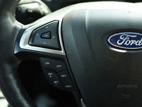 Used 2020 Ford Edge SEL FWD image 16