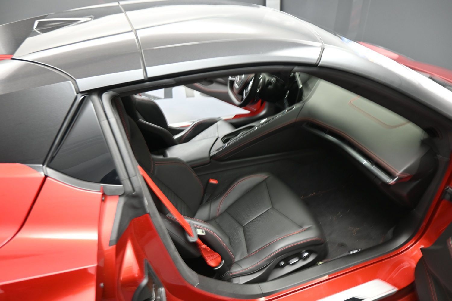 Used 2021 Chevrolet Corvette Stingray Premium Conv w/ 3LT RWD image 18