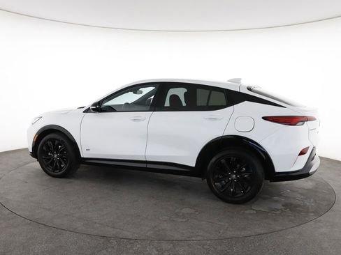 Used 2025 Buick Envista Sport Touring image 8