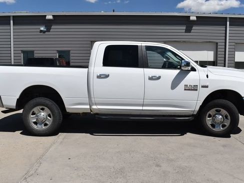 Used 2017 RAM 2500 SLT AWD/4WD image 4
