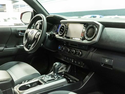 Used 2023 Toyota Tacoma TRD Off-Road w/ Advanced Technology Package image 14