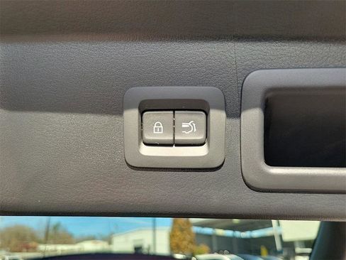 Certified 2025 MAZDA CX-30 2.5 Turbo w/ Premium Package image 6