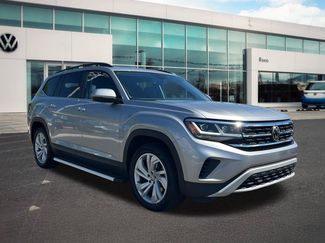 Certified 2023 Volkswagen Atlas SE w/ Panoramic Sunroof Package FWD video 3