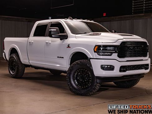 Used 2024 RAM 2500 Limited AWD/4WD image 1