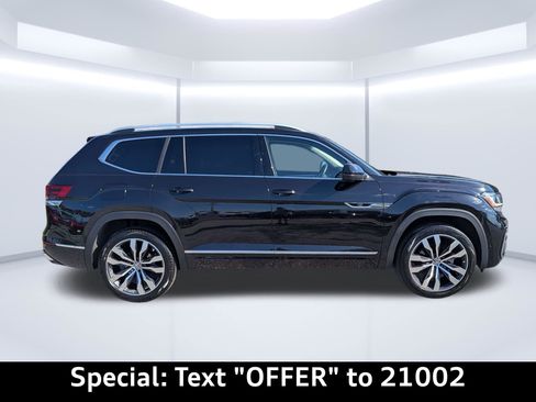 Used 2023 Volkswagen Atlas SEL Premium AWD/4WD image 2