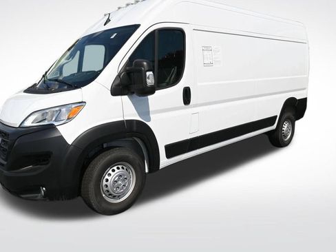 Used 2026 RAM ProMaster 2500 w/ Convenience Group FWD image 32