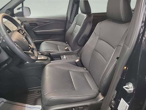 Used 2023 Honda Passport Elite image 16