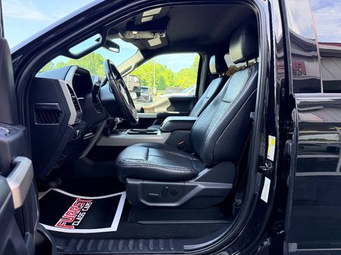 Used 2022 Ford F250 Lariat w/ Black Appearance Package AWD/4WD image 20