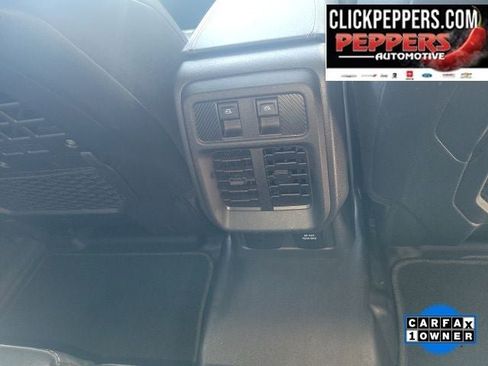 Used 2025 Ford Bronco Badlands image 12