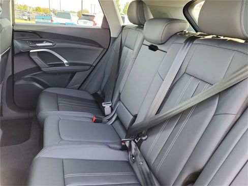 New 2025 Audi Q5 Premium image 25