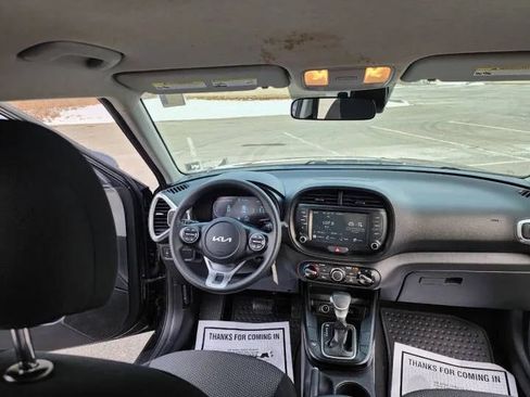Used 2023 Kia Soul LX FWD image 11