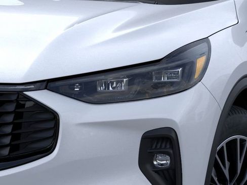 New 2026 Ford Escape SE w/ PHEV Premium Package FWD image 18