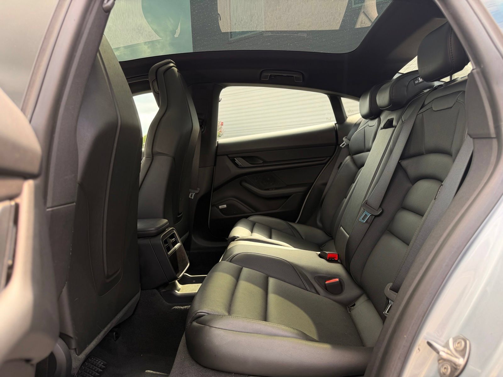 Used 2020 Porsche Taycan 4S w/ Premium Package AWD/4WD image 34