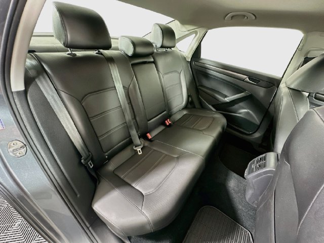 Used 2020 Volkswagen Passat 2.0T R-Line FWD image 28
