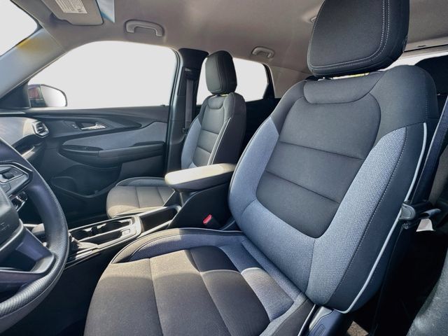 Used 2023 Chevrolet TrailBlazer LT FWD image 25