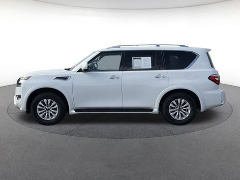 Used 2024 Nissan Armada SV image 2