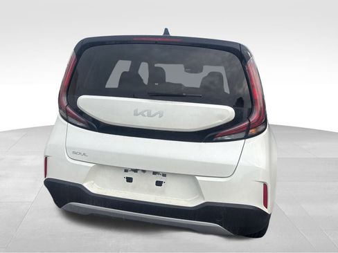 Certified 2023 Kia Soul LX image 16