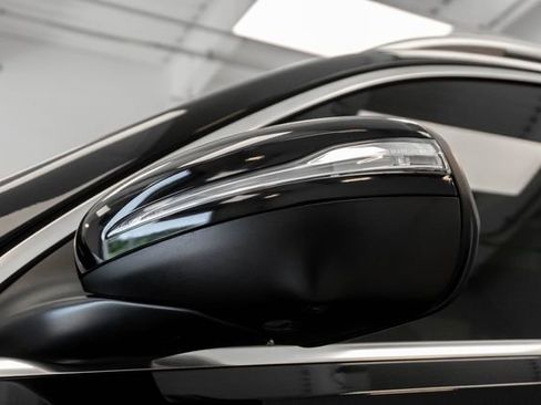 Used 2022 Mercedes-Benz GLE 350 4MATIC w/ Premium Package image 10