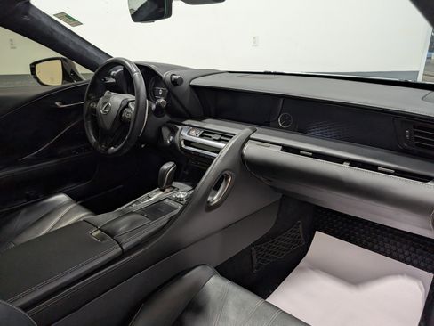 Used 2018 Lexus LC 500 Coupe image 17