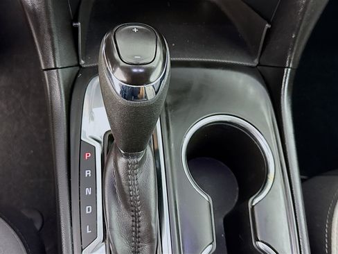 Used 2019 Chevrolet Equinox LT FWD image 18